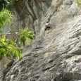 Weekend à Krabi (Thaïlande) Rock Climbing lah! L’escalade en falaise à Railay (Krabi) c’est une expérience inoubliable, un des meilleurs spots du monde à moins de deux heures de vol de Singapour. Bon on...
