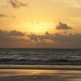Weekend à Phuket (Thaïlande) - Ami : Tu pars en Thaïlande ? - Moi : Oui - Ami : Tu vas voir un ping-pong show ? - Moi : Ils font des matchs de...