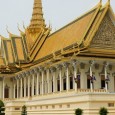 Weekend à Phnom Penh (Cambodge) - Moi: ça roule mal, c’est toujours comme ça ? - Mon oncle: Non, aujourd’hui ça va, tout le monde roule dans le même sens - Moi: … La...